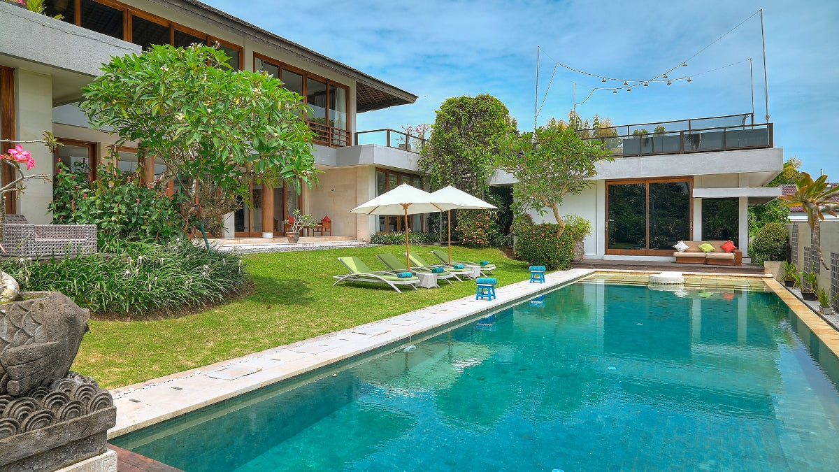 4 Bedrooms with Jimbaran Bay view Villa