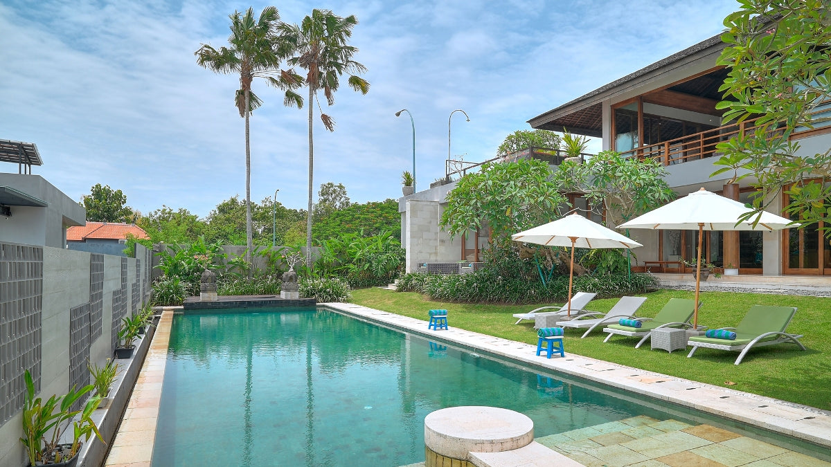 4 Bedrooms with Jimbaran Bay view Villa