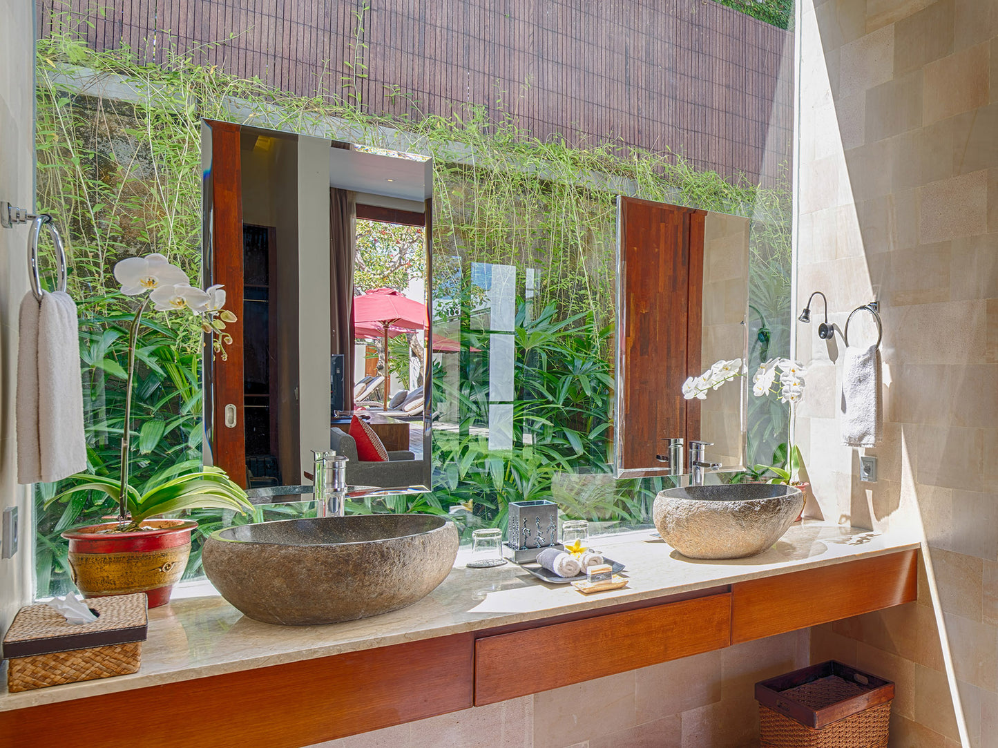 Blissful Luxury 4 Bedrooms Villa In Seminyak