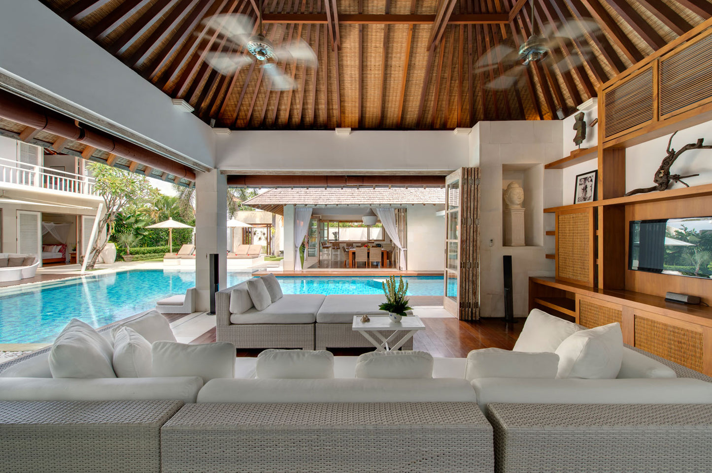 4 Bedrooms Family Villa in Seminyak