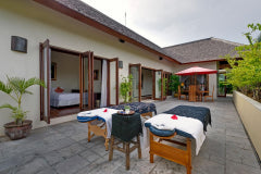 Spacious5 Bedrooms Villa   in Seminyak