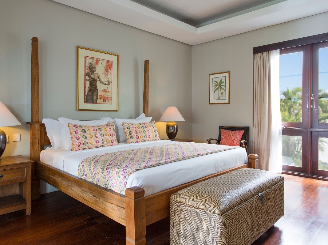 Luxury 6 bedrooms villa in Seminyak