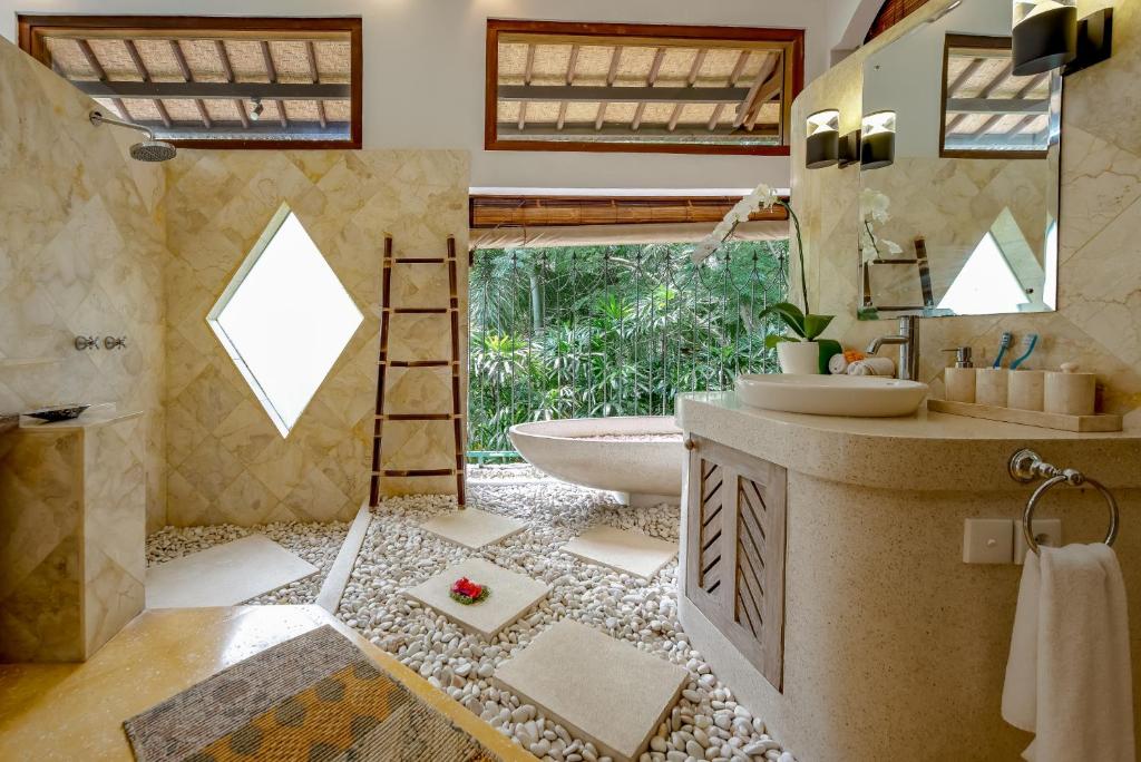 Homey 3 Bedrooms Villa in Ubud