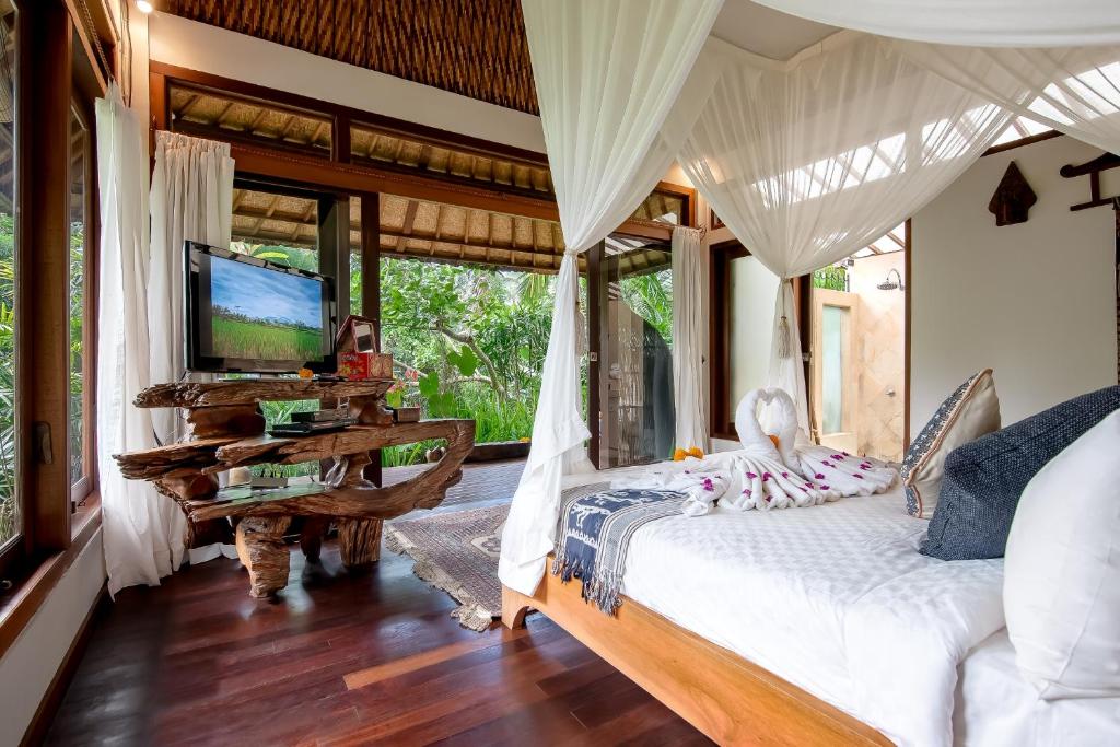 Homey 3 Bedrooms Villa in Ubud