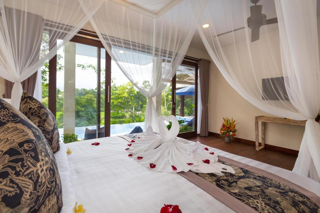 4 Bedrooms Villas in Ubud