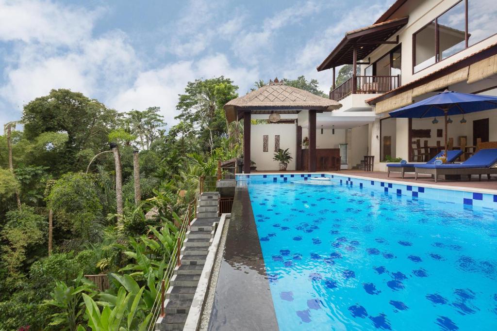 4 Bedrooms Villas in Ubud