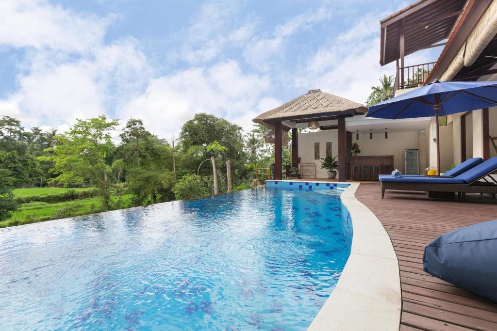 4 Bedrooms Villas in Ubud