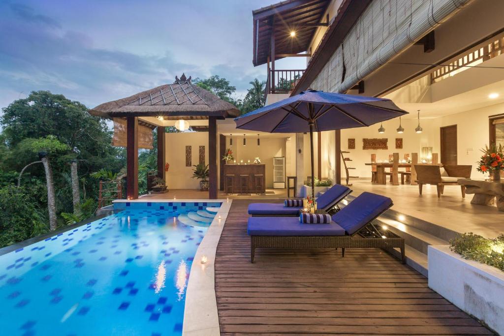 4 Bedrooms Villas in Ubud