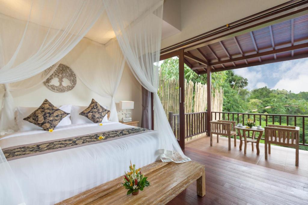 4 Bedrooms Villas in Ubud