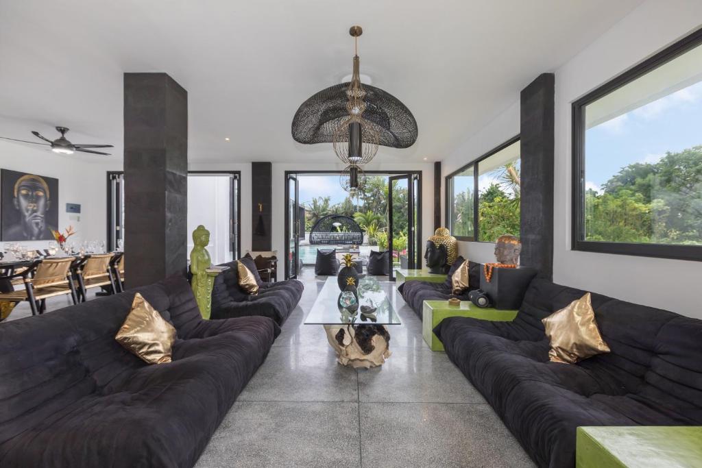 Spacious 4 Bedrooms Villa in Ubud