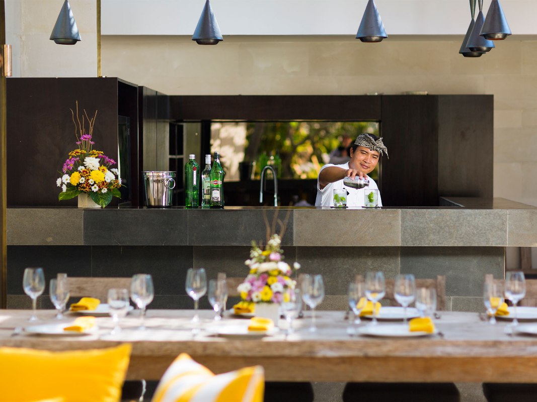 Luxury 6 bedrooms villa in Seminyak