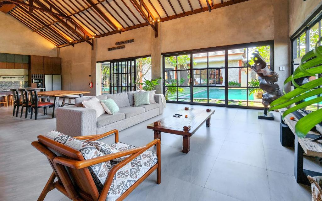 Exclusive 4 bedrooms Villa in Uluwatu