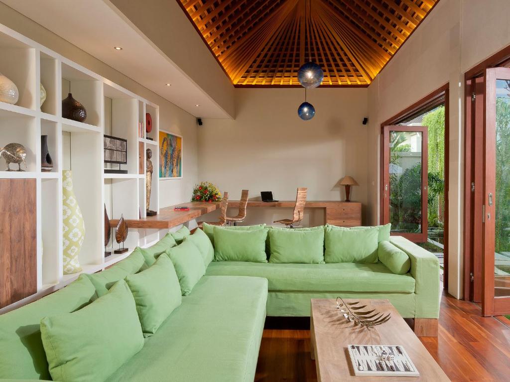 Comfort Modern 4 Bedrooms Villa in Seminyak