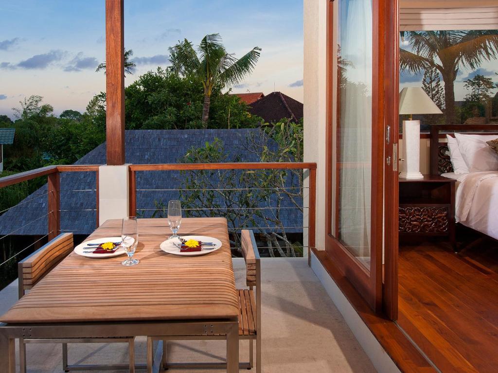 Comfort Modern 4 Bedrooms Villa in Seminyak