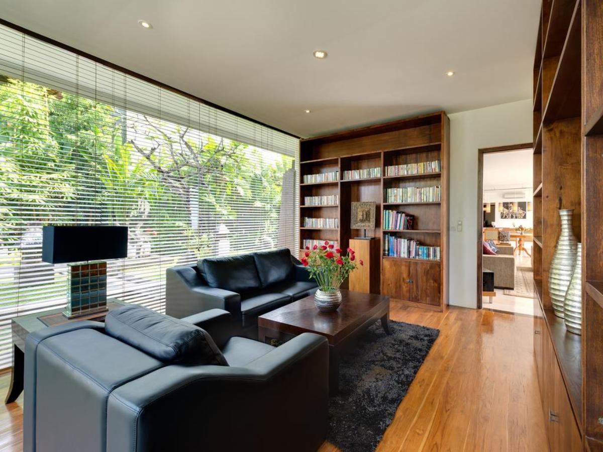 4 Bedrooms with Jimbaran Bay view Villa