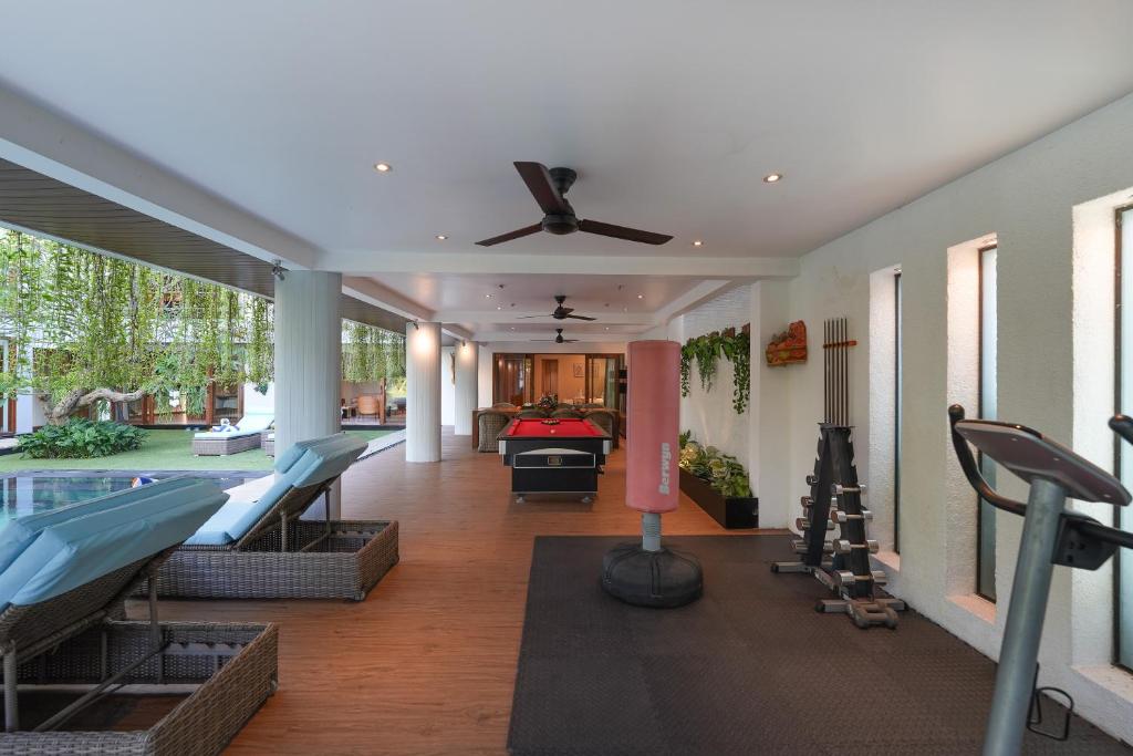 Luxury and Elegance 5 Bedrooms Villa in Canggu