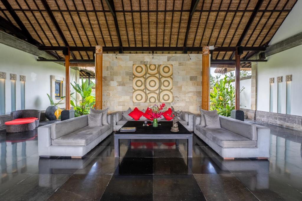 3 Bedroom Villa with Rice Field View