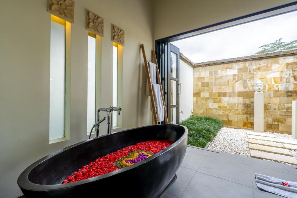 3 Bedroom Villa with Rice Field View