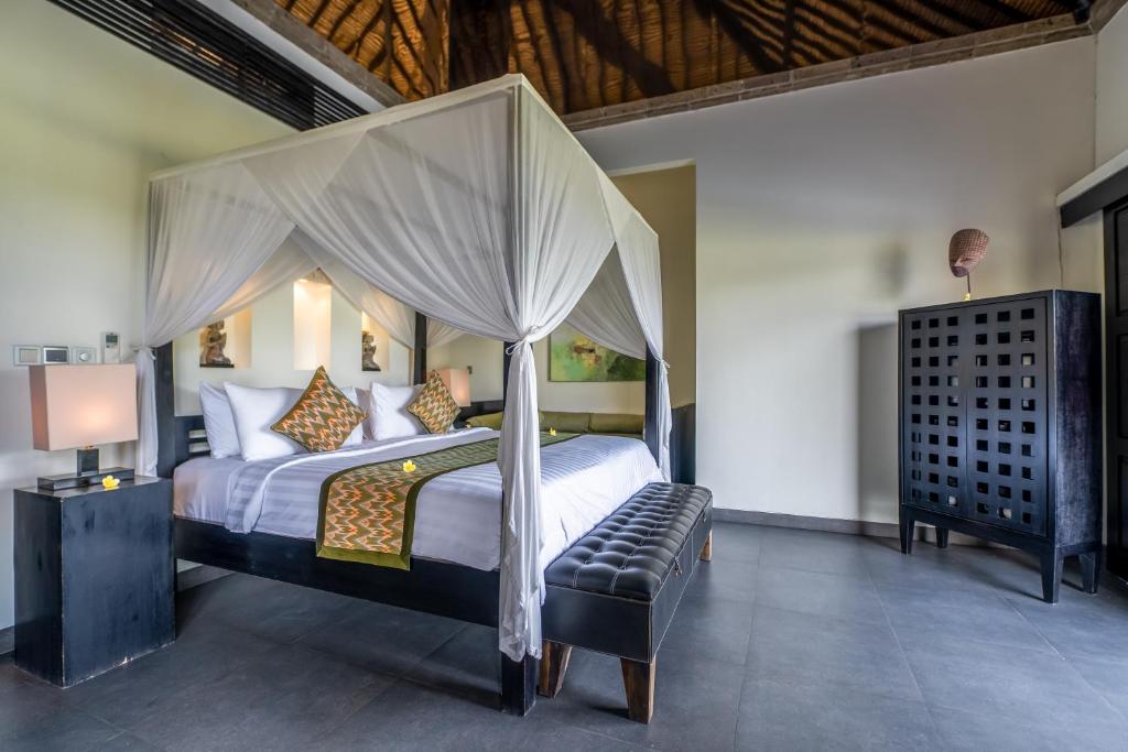 3 Bedroom Villa with Rice Field View