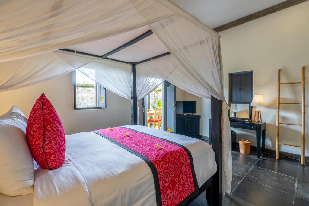 3 Bedroom Villa with Rice Field View