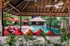 Spacious5 Bedrooms Villa   in Seminyak