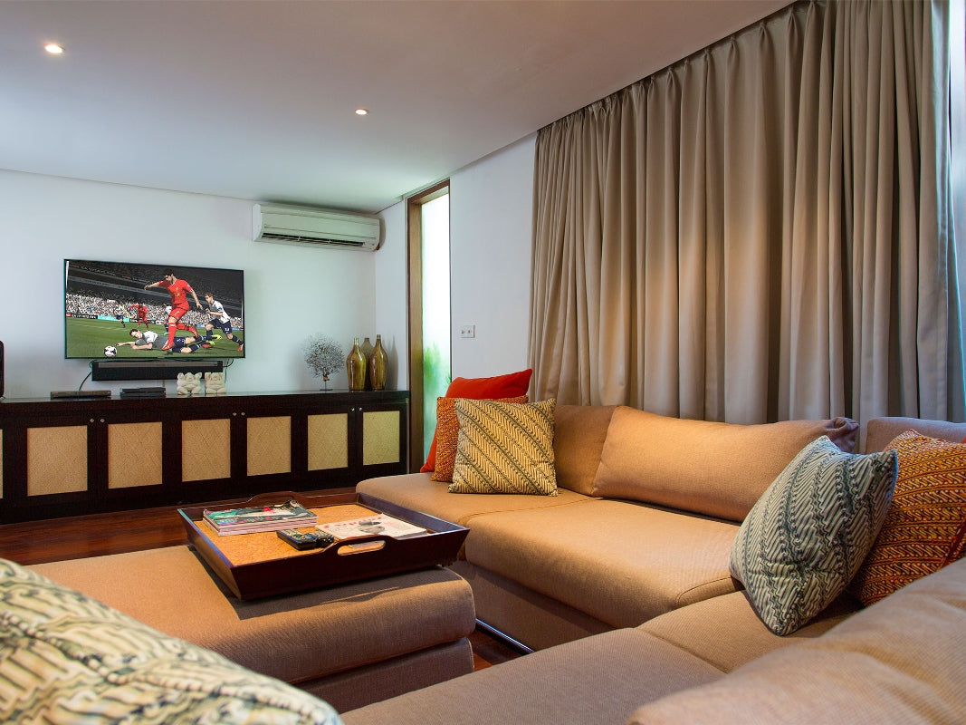 Luxury 6 bedrooms villa in Seminyak