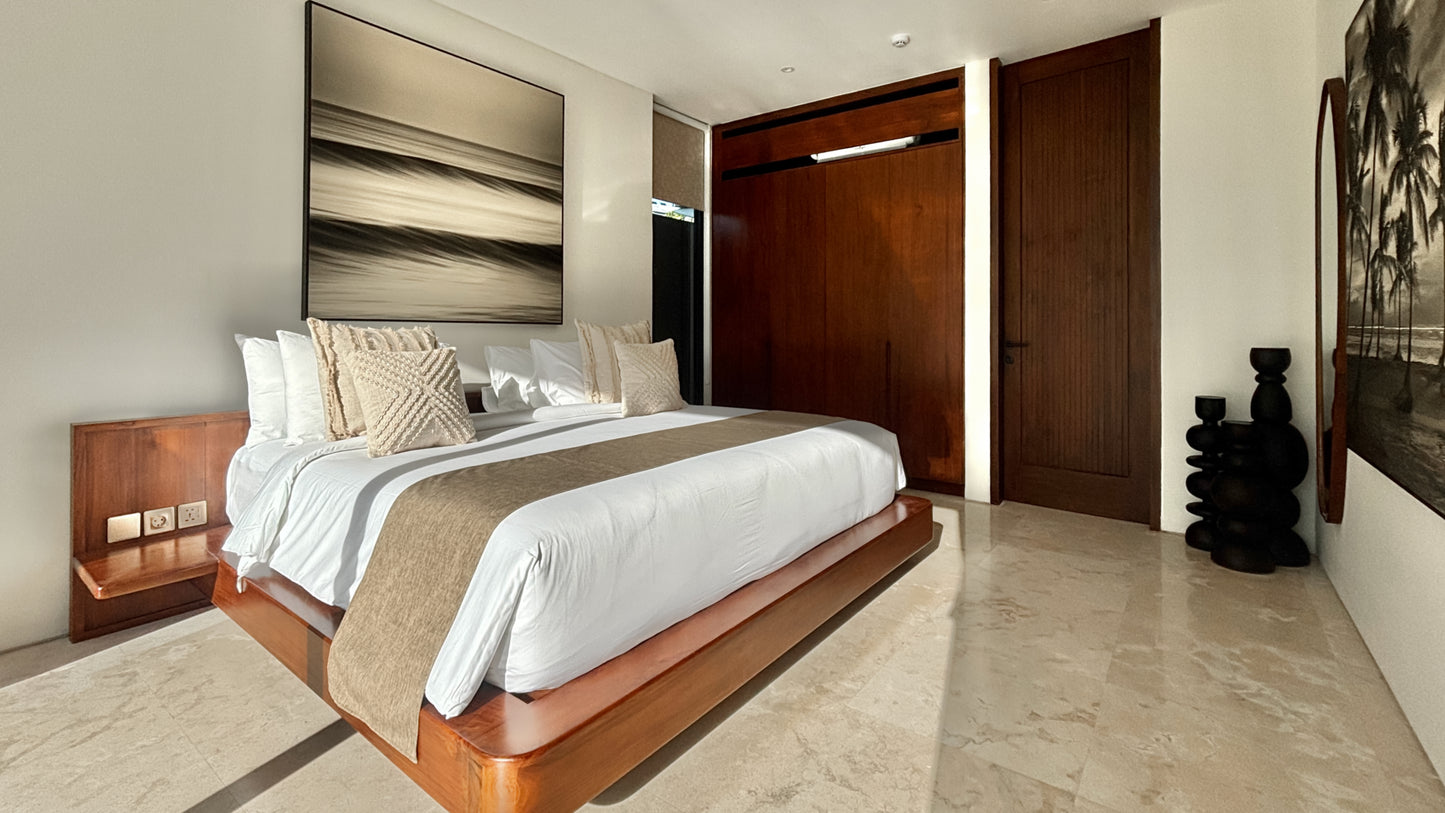 Brand New Luxury 6 Bedrooms Villa In Heart Of Canggu