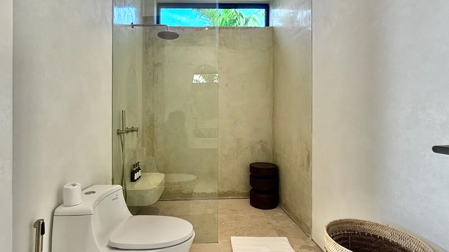 Brand New Luxury 6 Bedrooms Villa In Heart Of Canggu