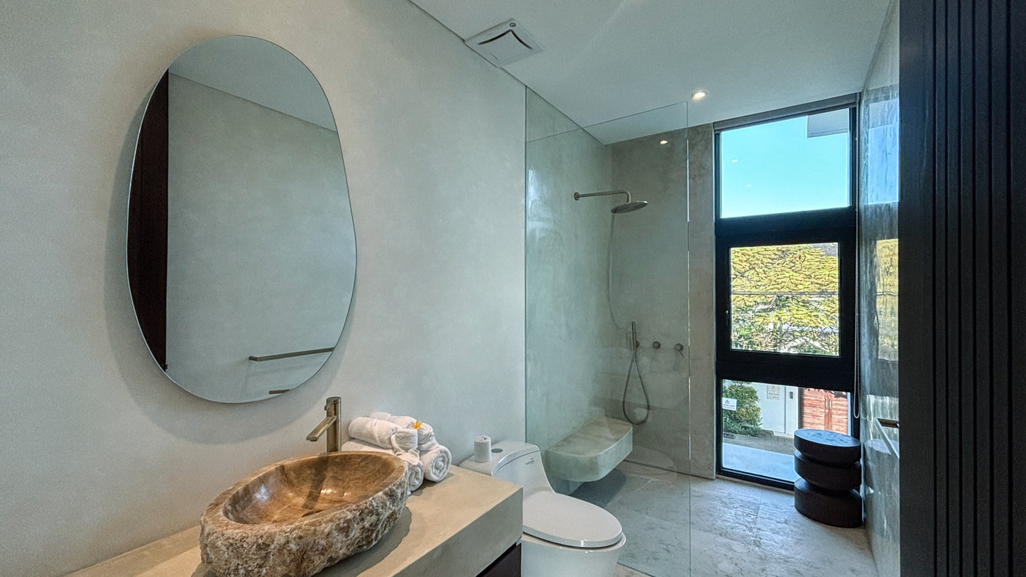 Brand New Luxury 6 Bedrooms Villa In Heart Of Canggu
