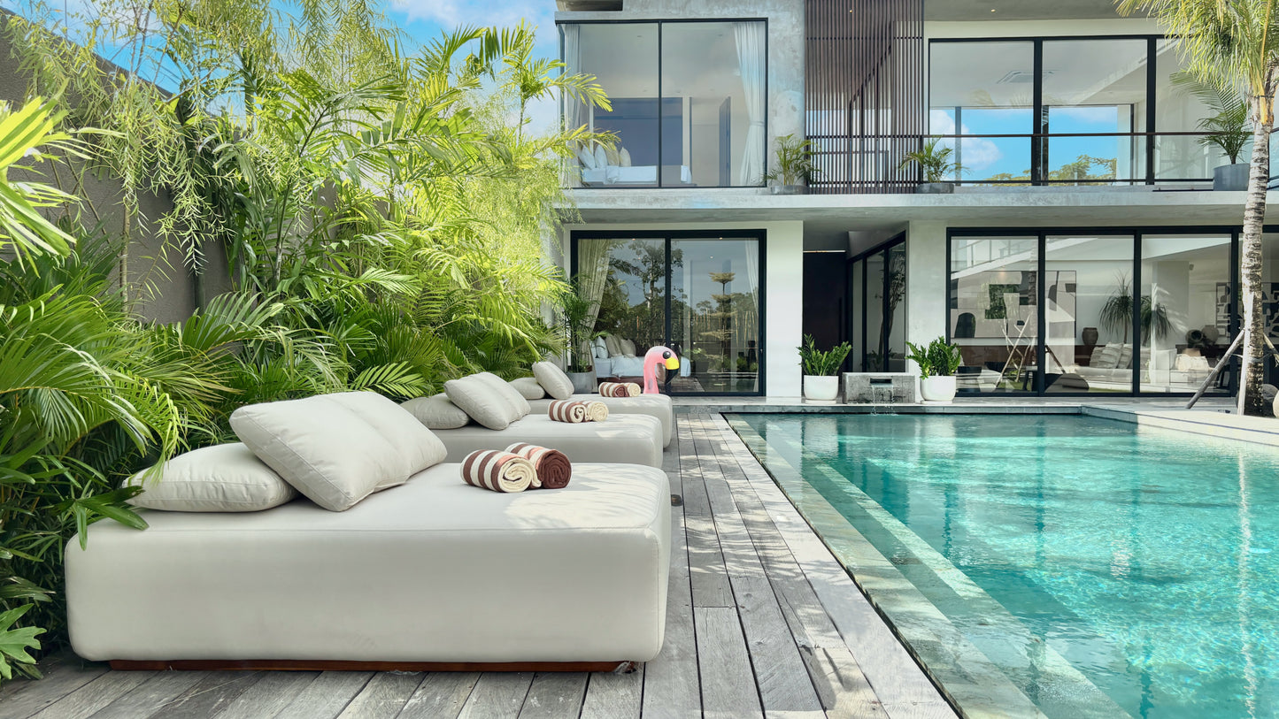 Brand New Luxury 6 Bedrooms Villa In Heart Of Canggu