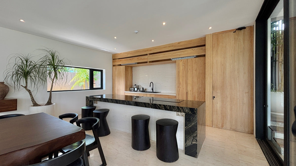 Brand New Luxury 6 Bedrooms Villa In Heart Of Canggu