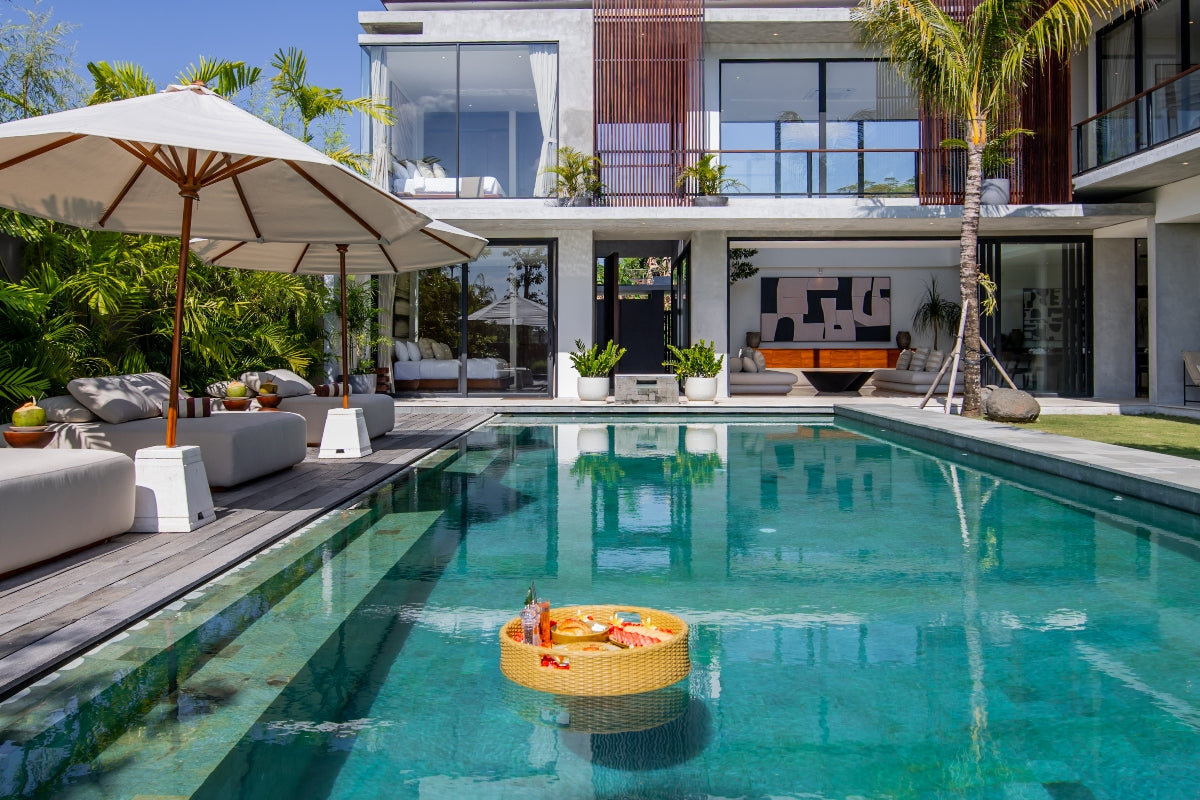 Brand New Luxury 6 Bedrooms Villa In Heart Of Canggu