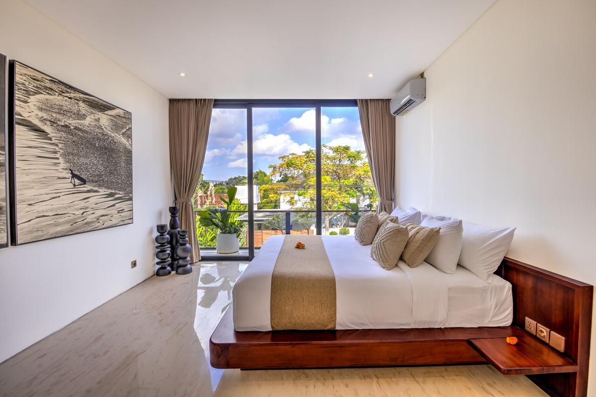 Brand New Luxury 6 Bedrooms Villa In Heart Of Canggu