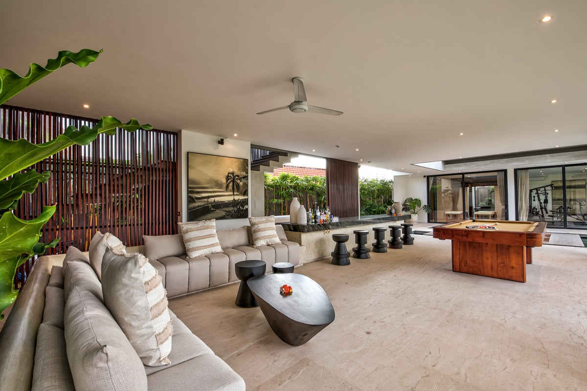 Brand New Luxury 6 Bedrooms Villa In Heart Of Canggu
