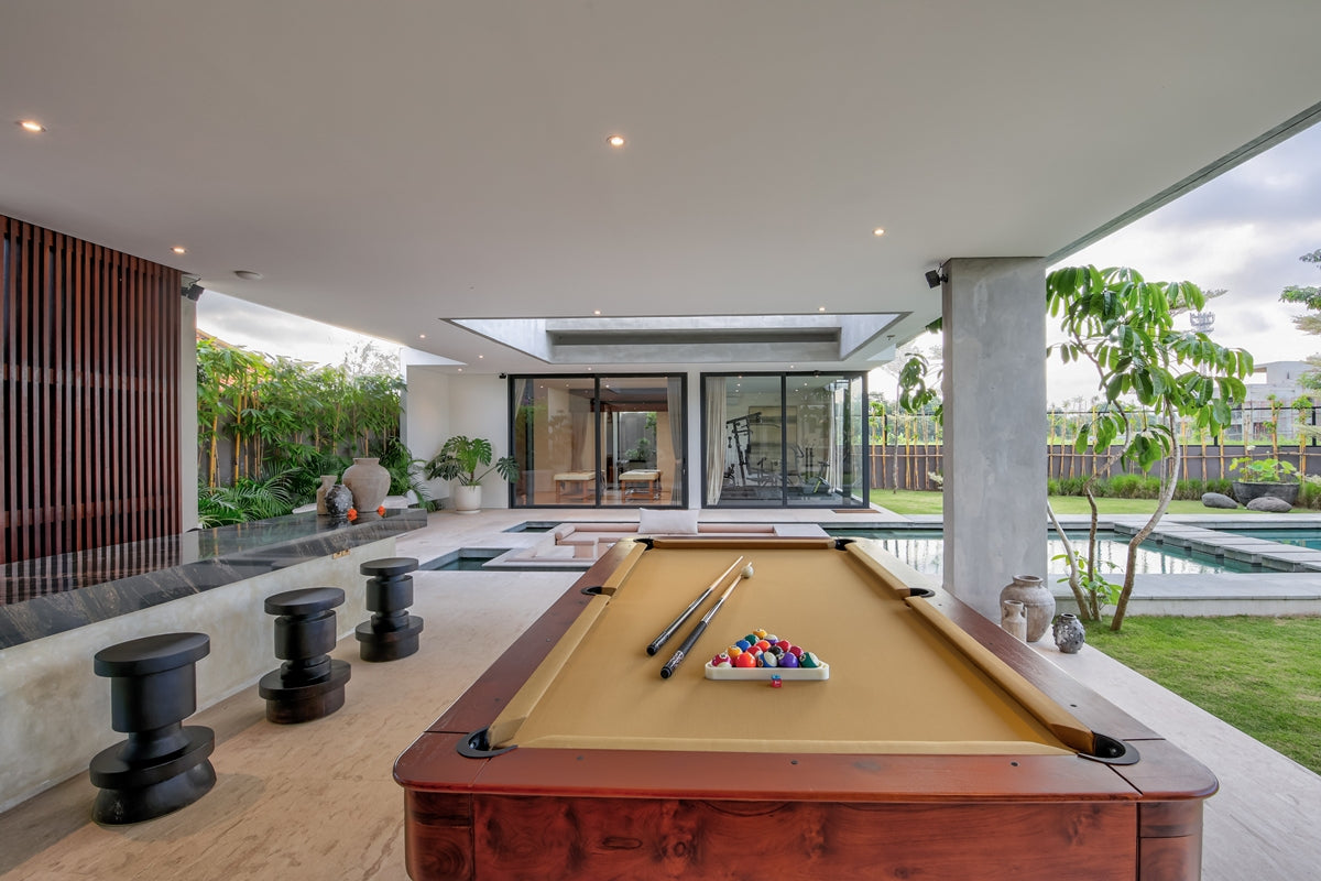 Brand New Luxury 6 Bedrooms Villa In Heart Of Canggu