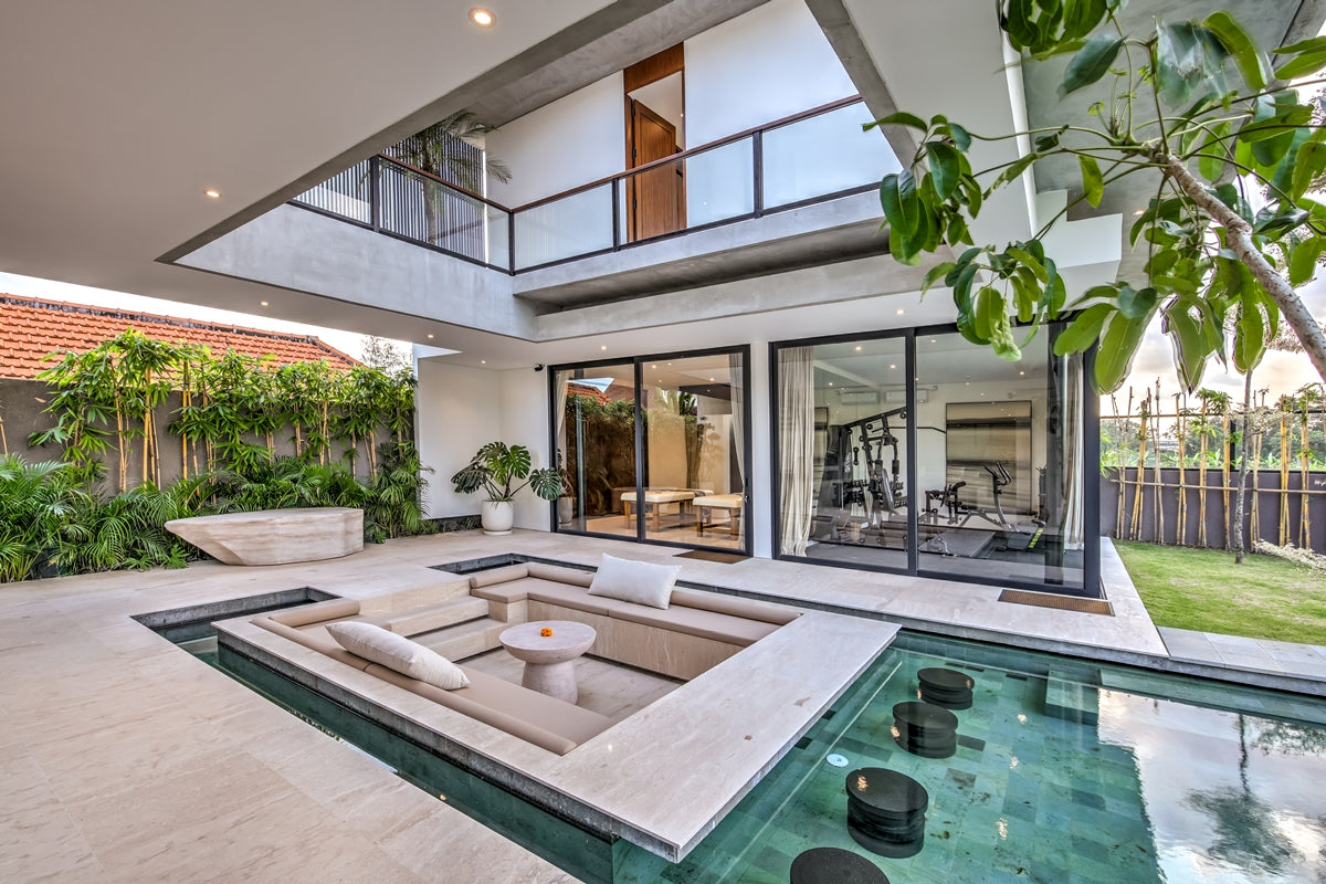 Brand New Luxury 6 Bedrooms Villa In Heart Of Canggu
