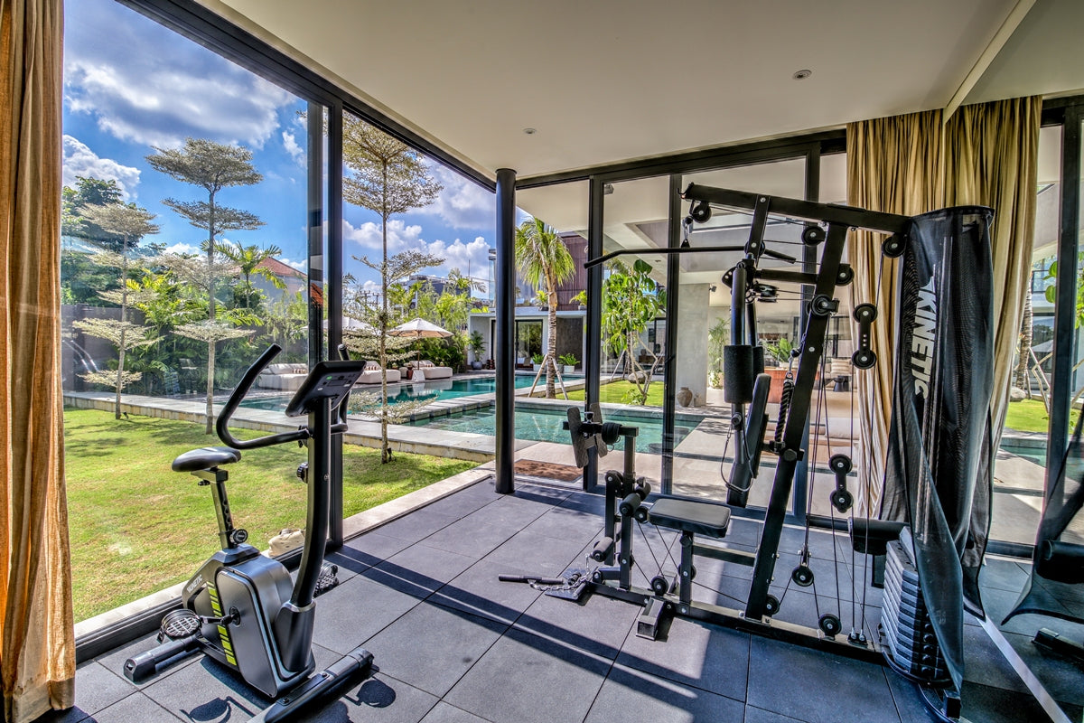 Brand New Luxury 6 Bedrooms Villa In Heart Of Canggu