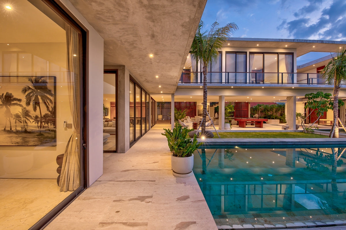 Brand New Luxury 6 Bedrooms Villa In Heart Of Canggu