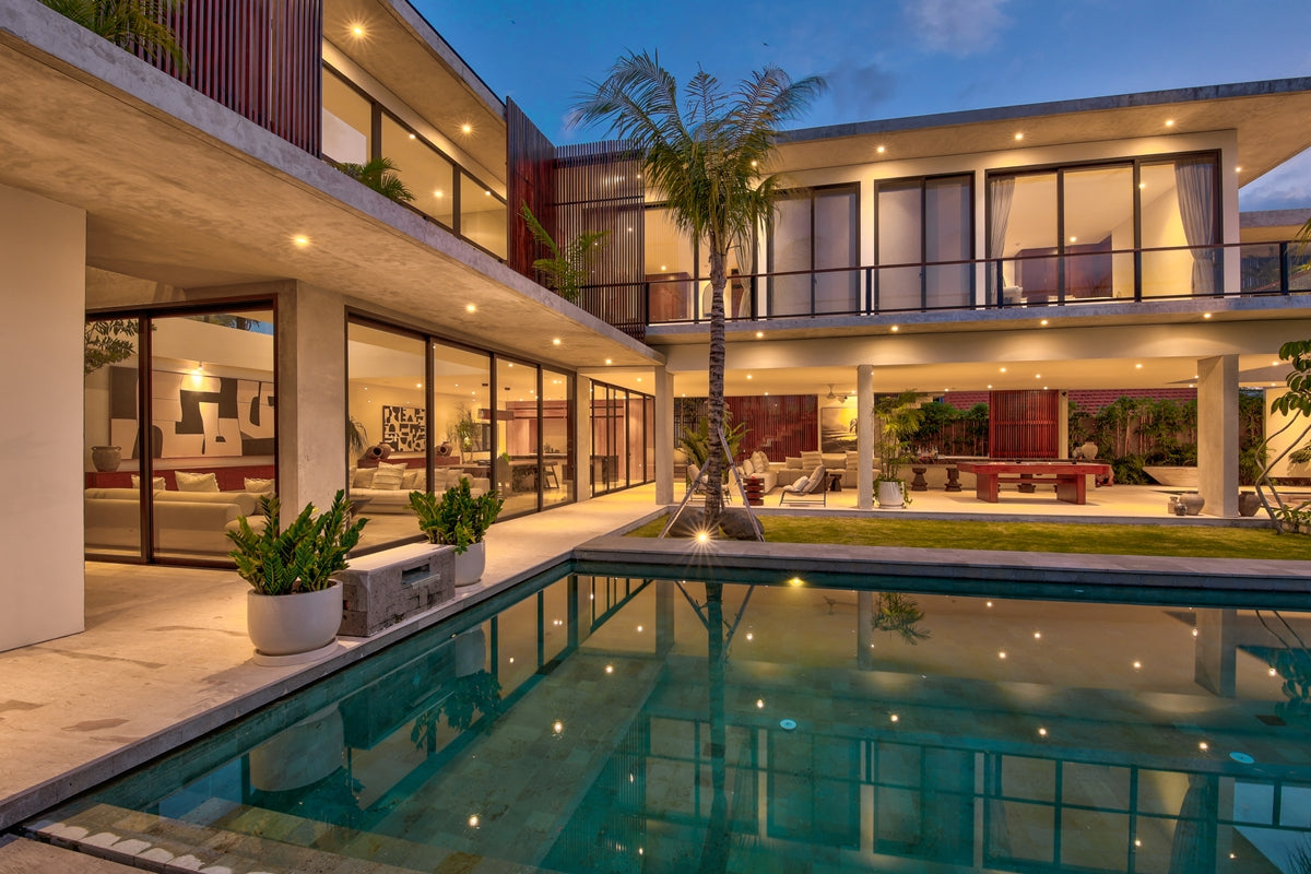 Brand New Luxury 6 Bedrooms Villa In Heart Of Canggu