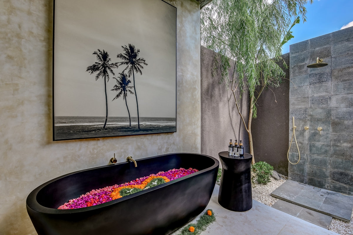 Brand New Luxury 6 Bedrooms Villa In Heart Of Canggu