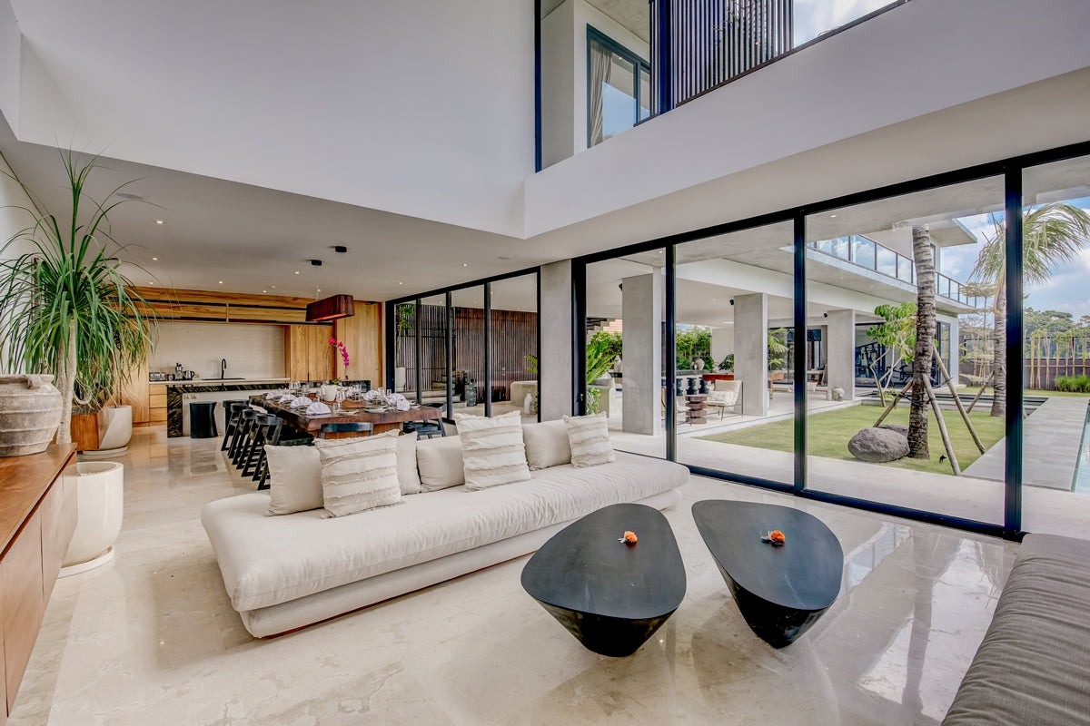 Brand New Luxury 6 Bedrooms Villa In Heart Of Canggu