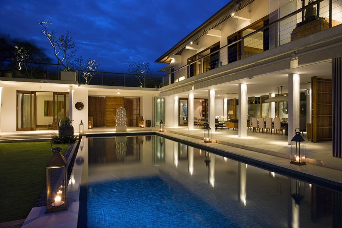 5 Bedrooms Spacious Luxury Villa In Seminyak