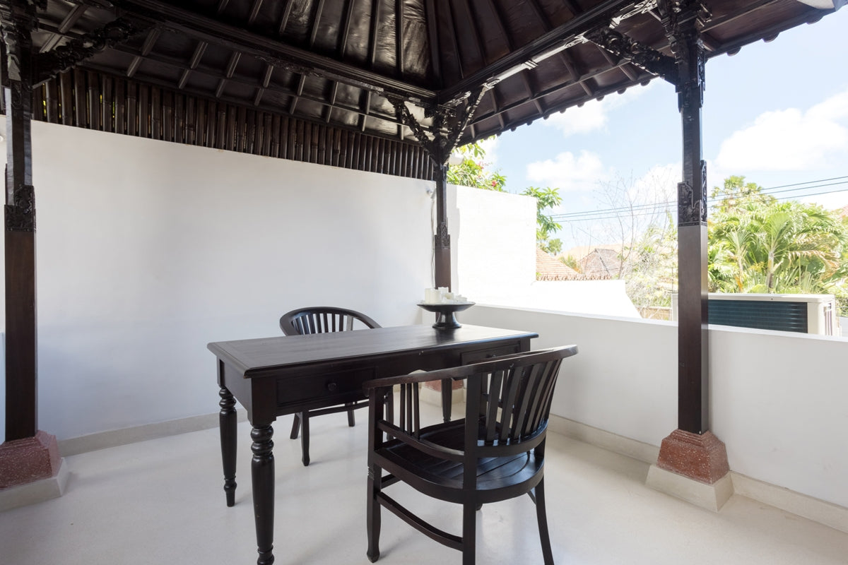 Colonial Style 3 Bedrooms Villa in Seminyak