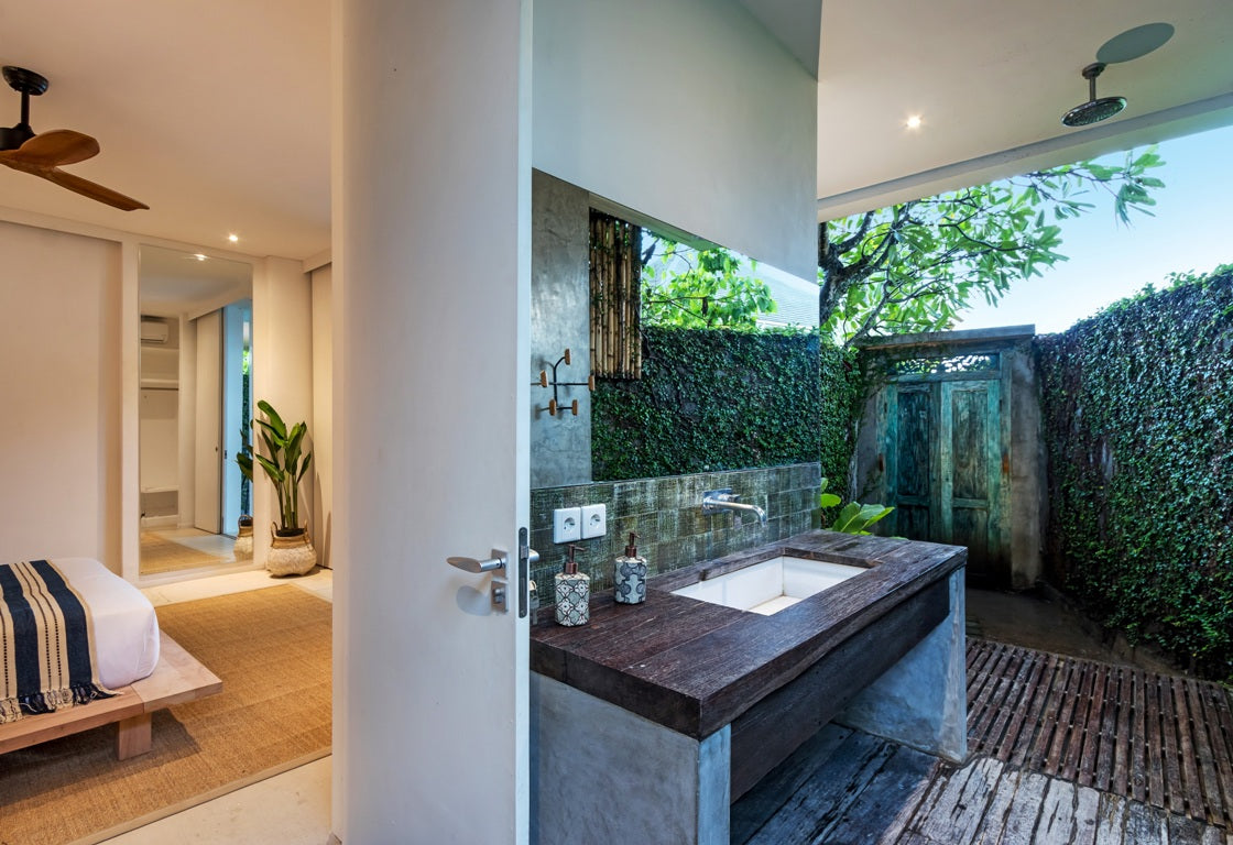 Eco Luxury 4 Bedrooms Villa in Canggu