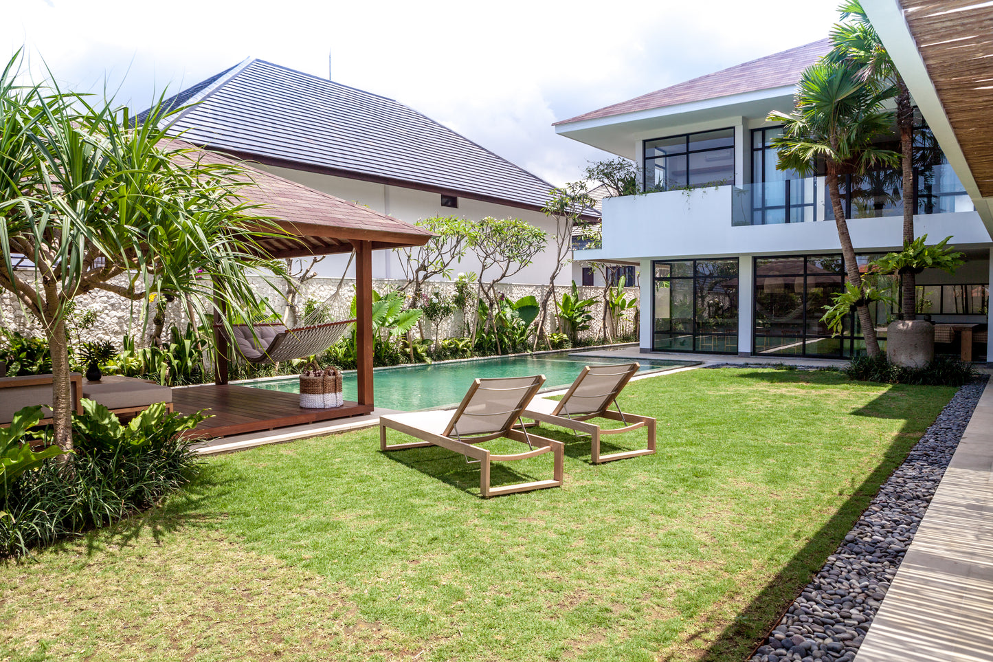 Glamorous 4 Bedrooms Villa in Canggu