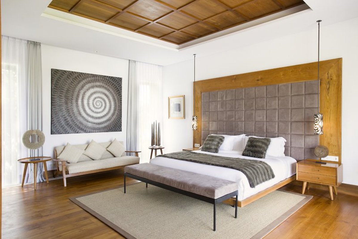 5 Bedrooms Spacious Luxury Villa In Seminyak