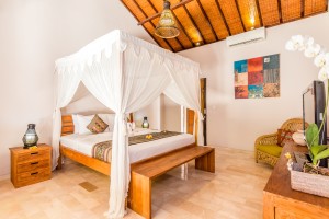 Villa Can Barca-20-Master bedroom
